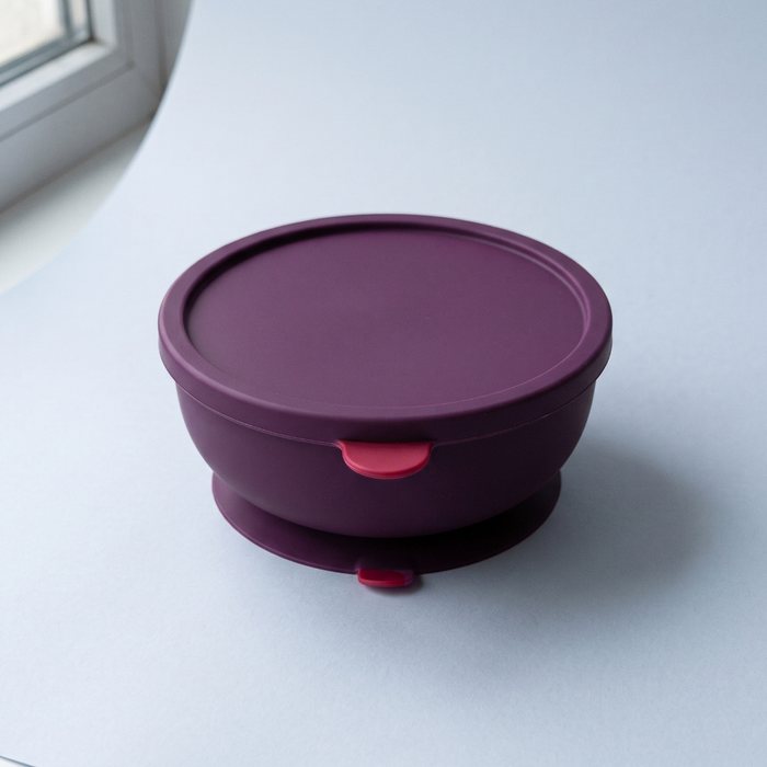 The lid pulls